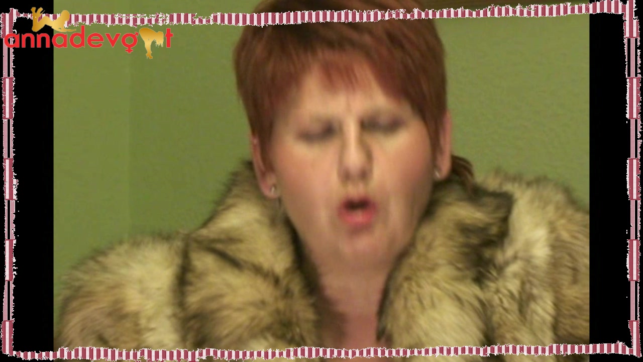 Annadevot Porno Video: Annadevot - Pelzmantel Special