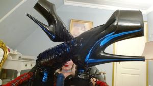 Diva-Bizarre Porno Video: Geiler Arschfick !