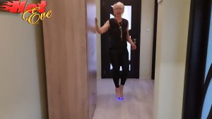 HotEve Porno Video: Das Klackern meiner High Heels wird immer lauter... spürst du schon dieses Kribbeln?