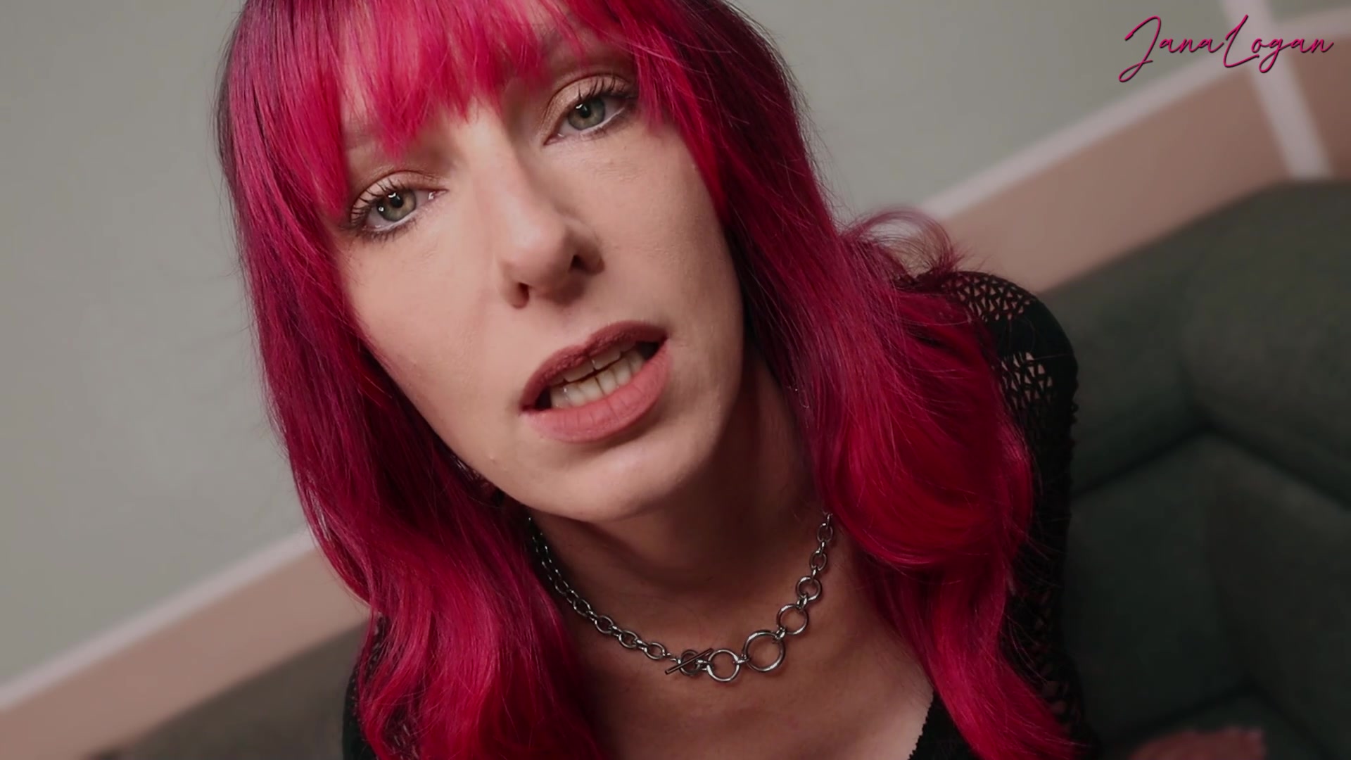 JanaLogan Porno Video: Psydom - Heimlichwichser Teil 2