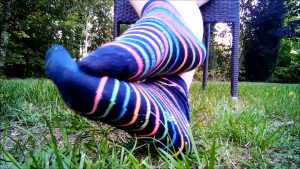 Lacklady Porno Video: Socken-und Fußfetisch