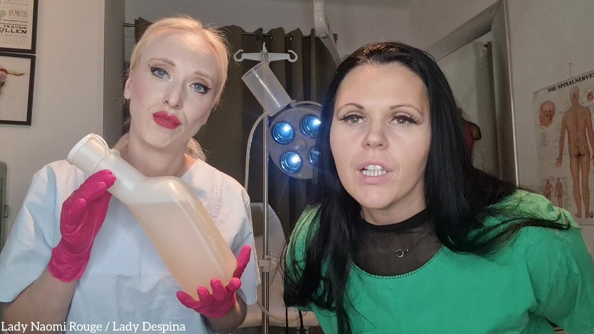 Lady-Naomi-Rouge Porno Video: POV Strafeinlauf für den perversen Patienten