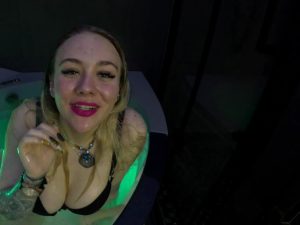 Queen_of_BDSM Porno Video: Du wirst mein Zahlsklave für IMMMER SEIN!